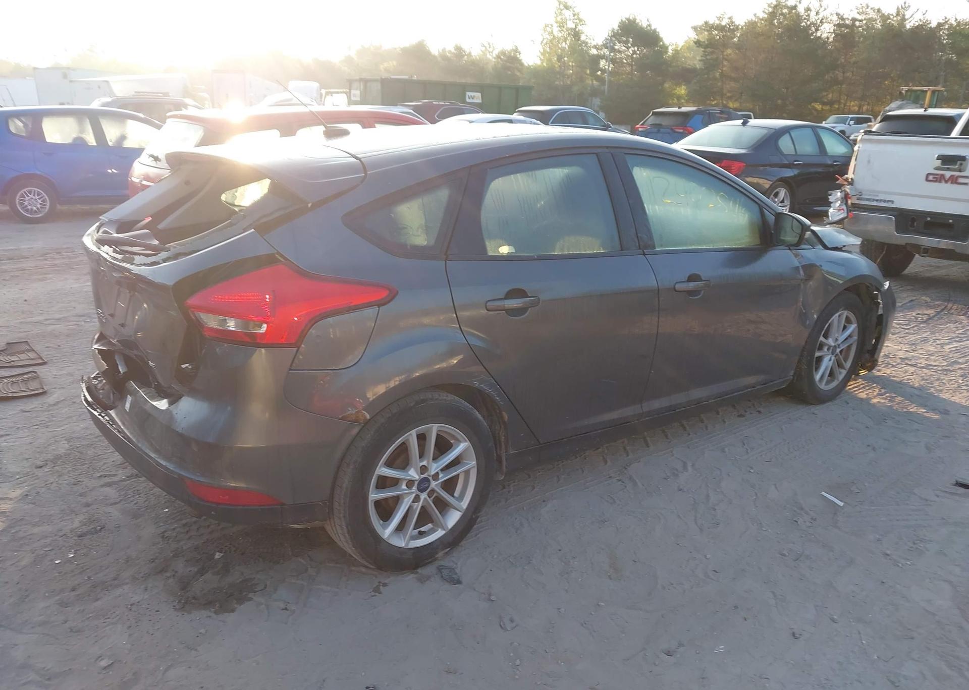 2017 FORD FOCUS SE