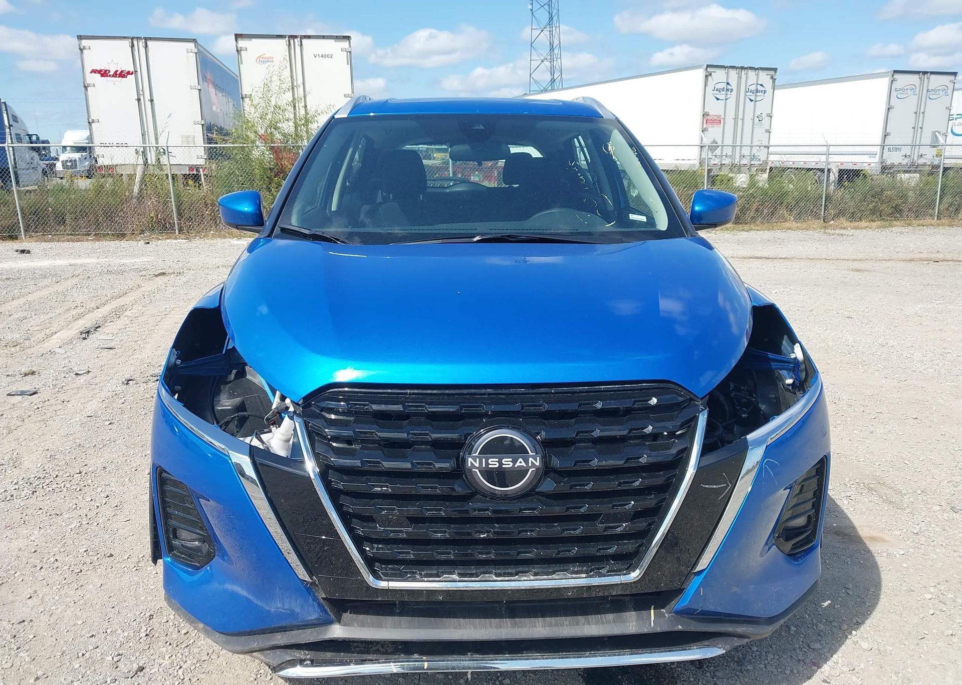 2025 NISSAN KICKS PLAY SV