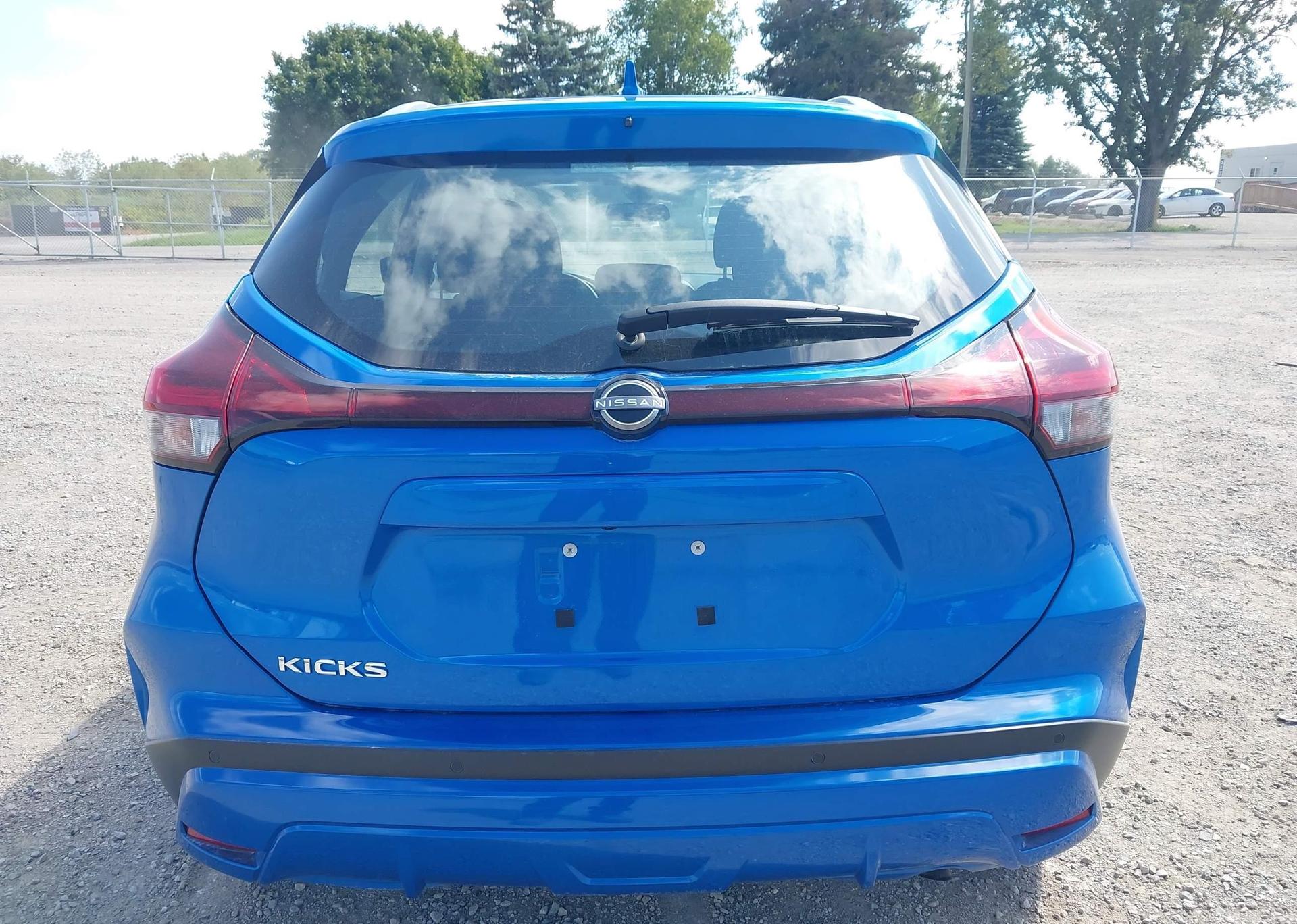 2025 NISSAN KICKS PLAY SV