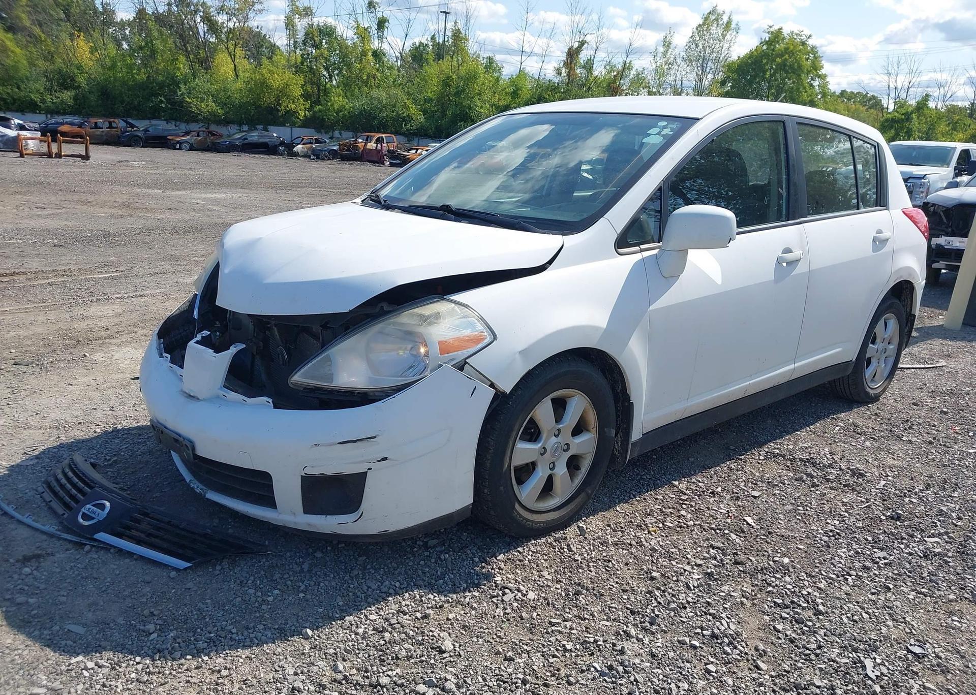 2009 NISSAN VERSA S