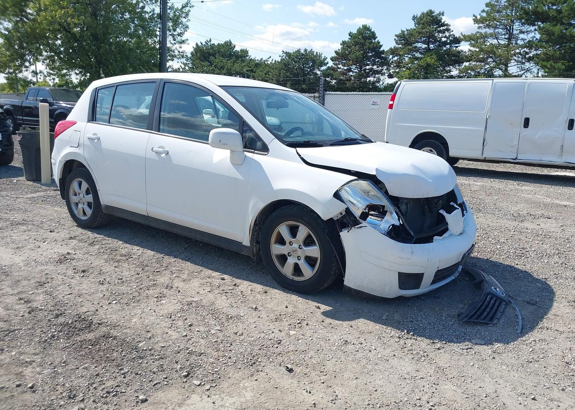 2009 NISSAN VERSA S