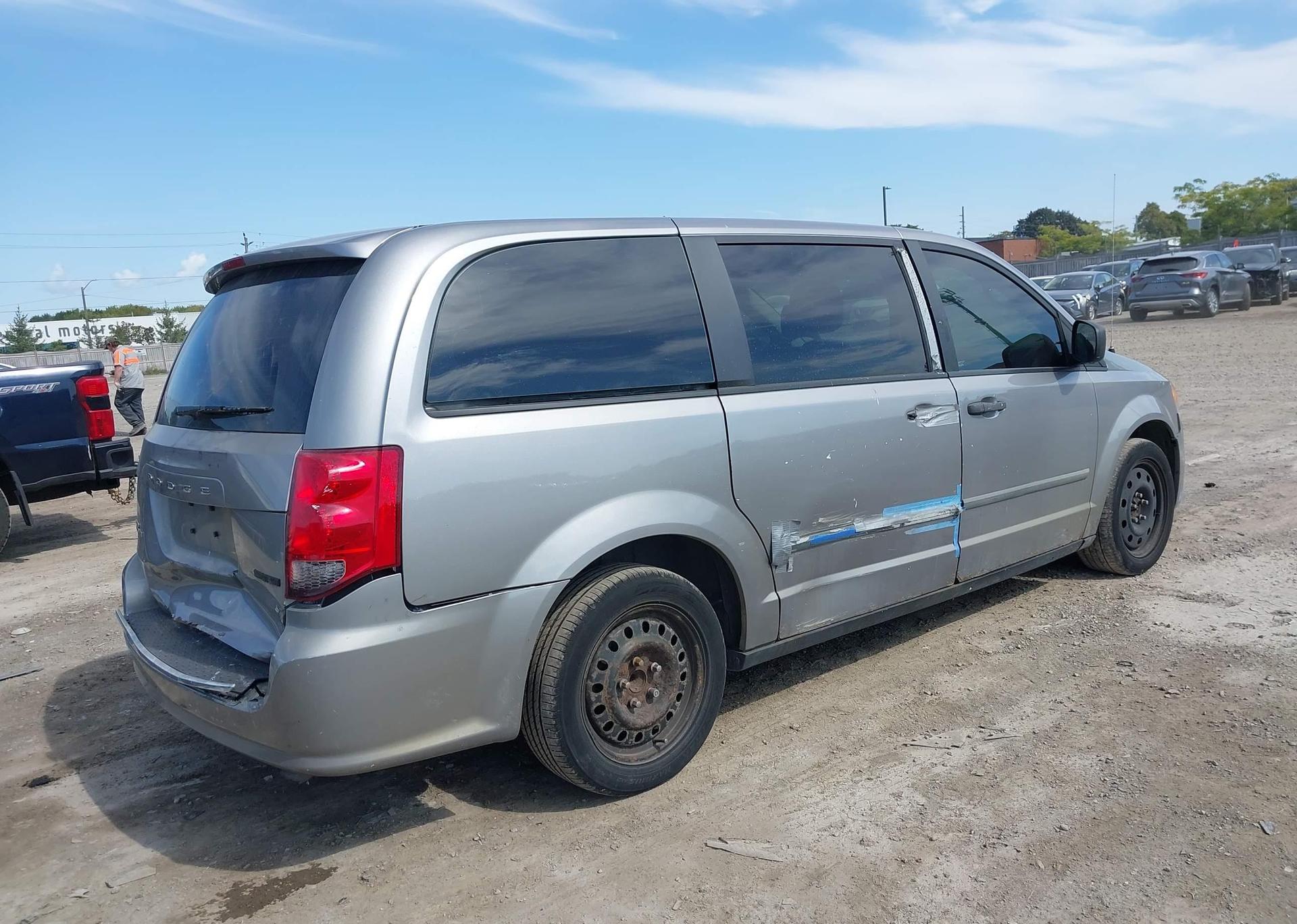 2016 DODGE GRAND CARAVAN SE
