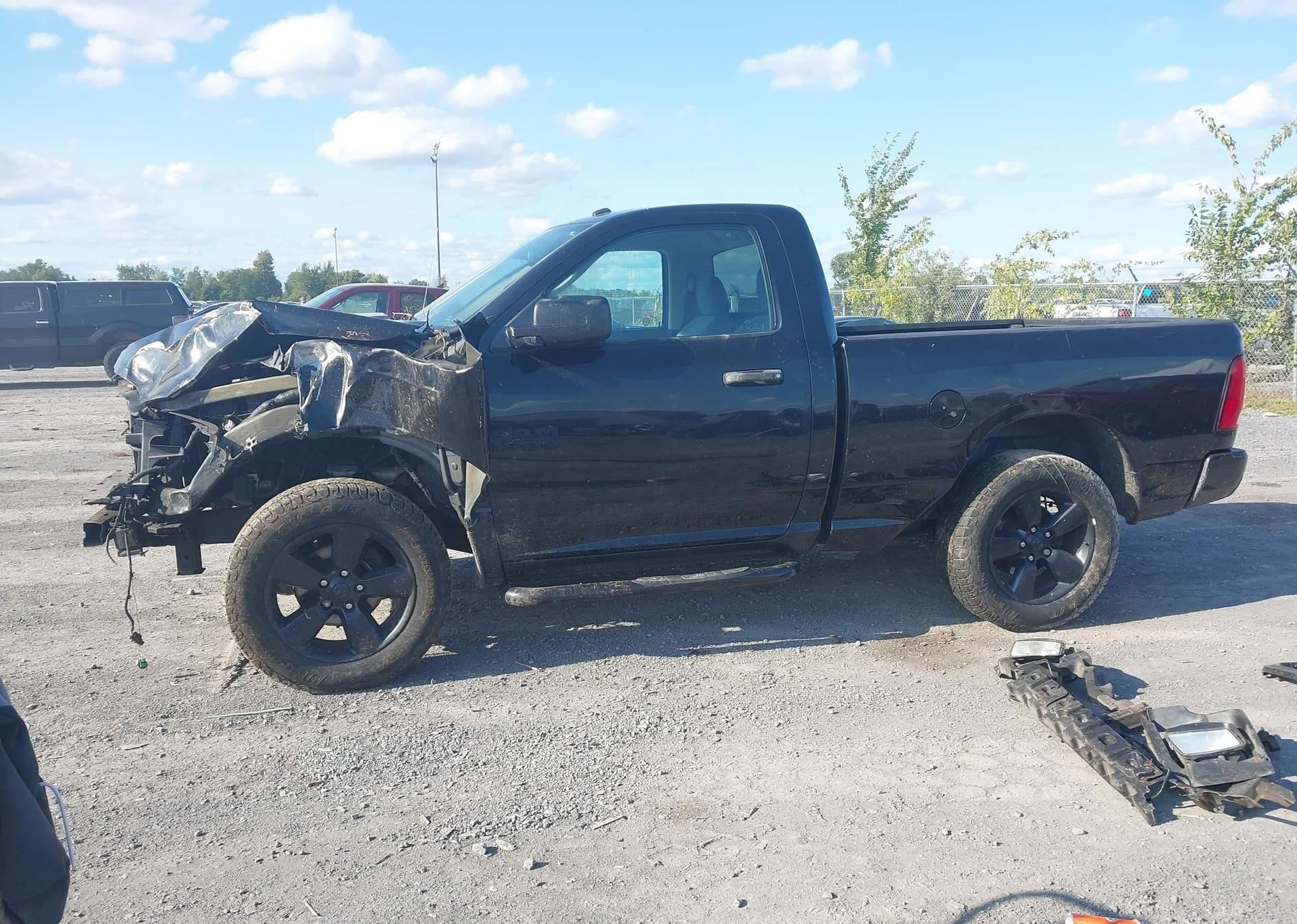 2016 RAM 1500 ST