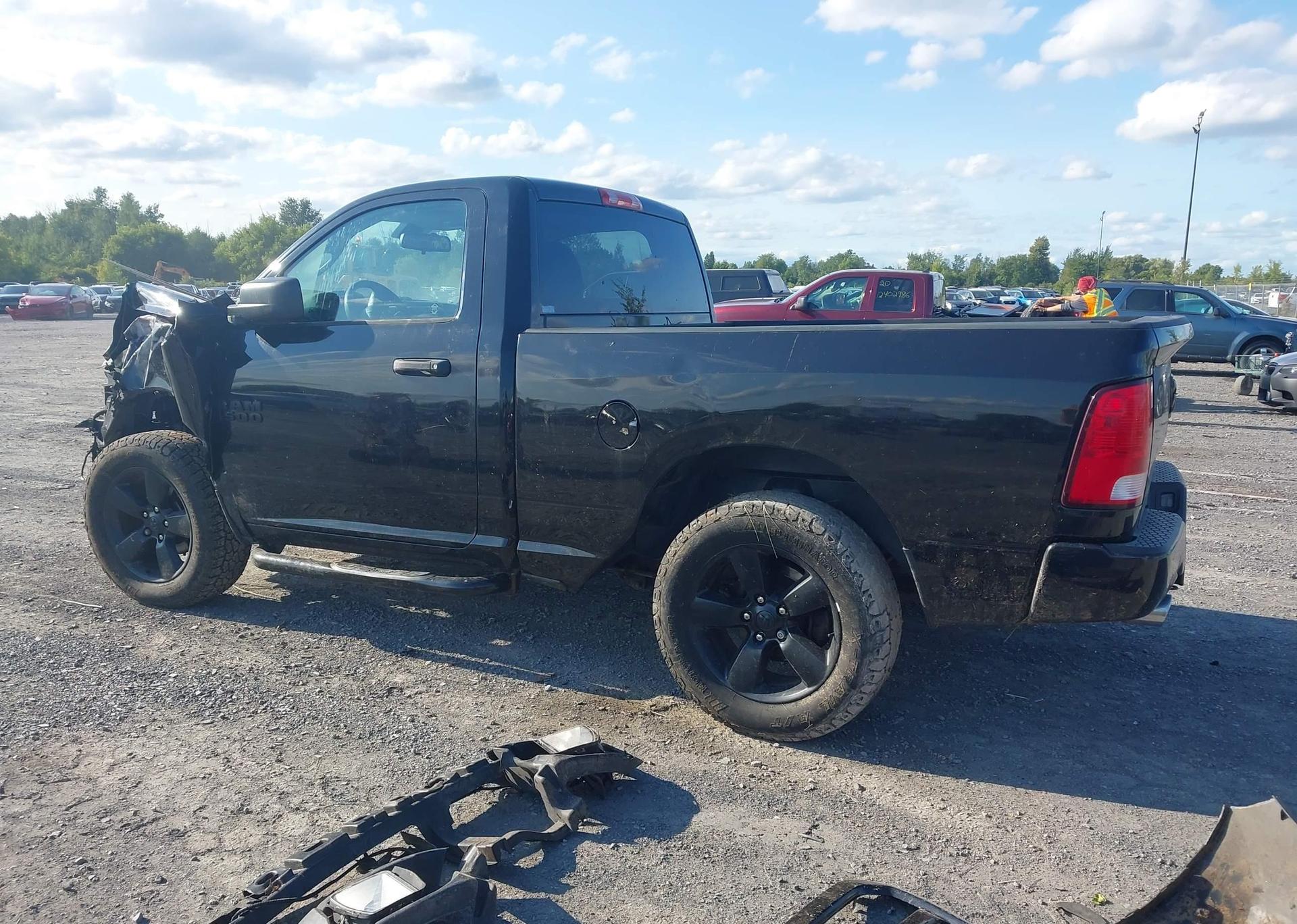 2016 RAM 1500 ST