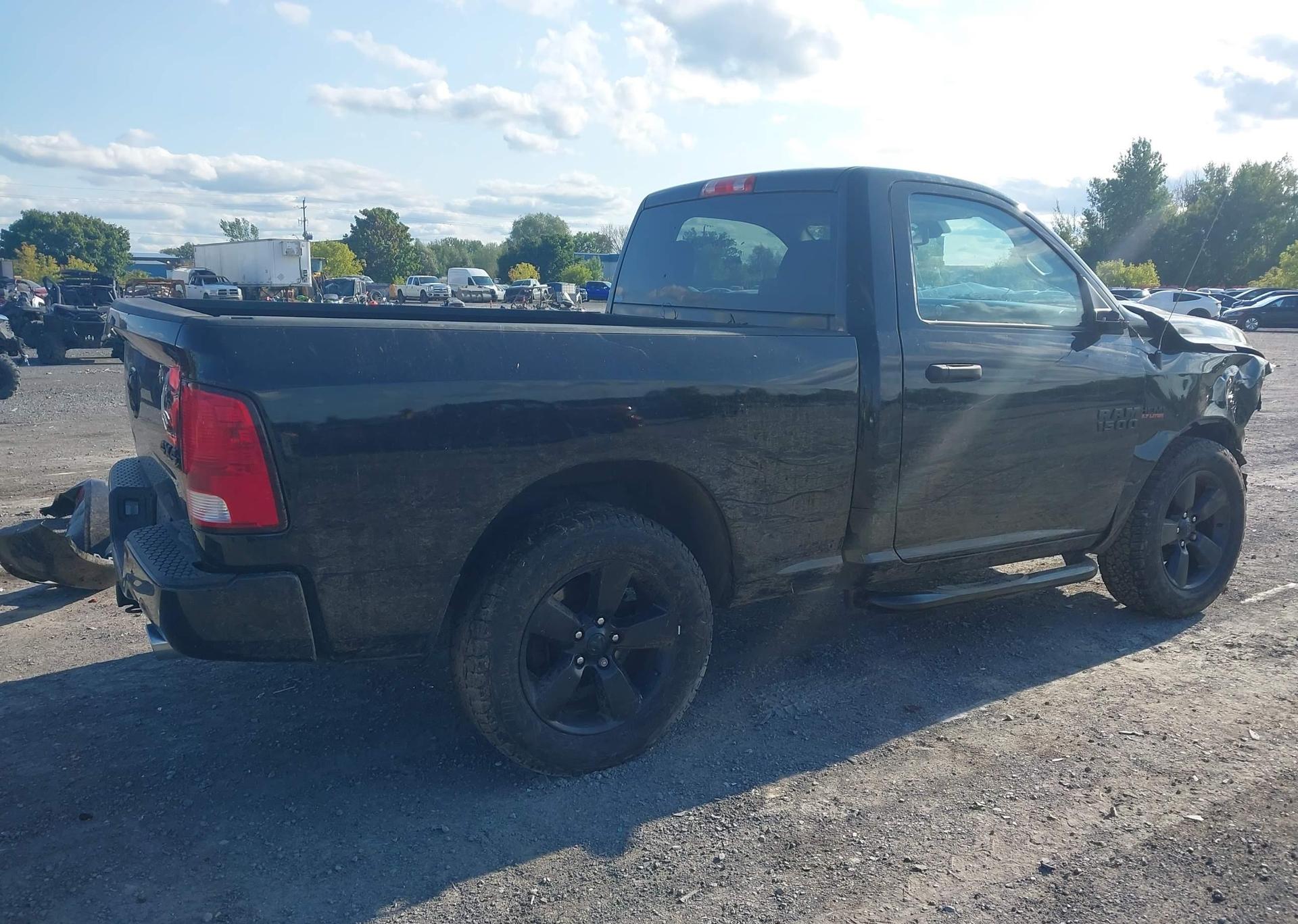 2016 RAM 1500 ST
