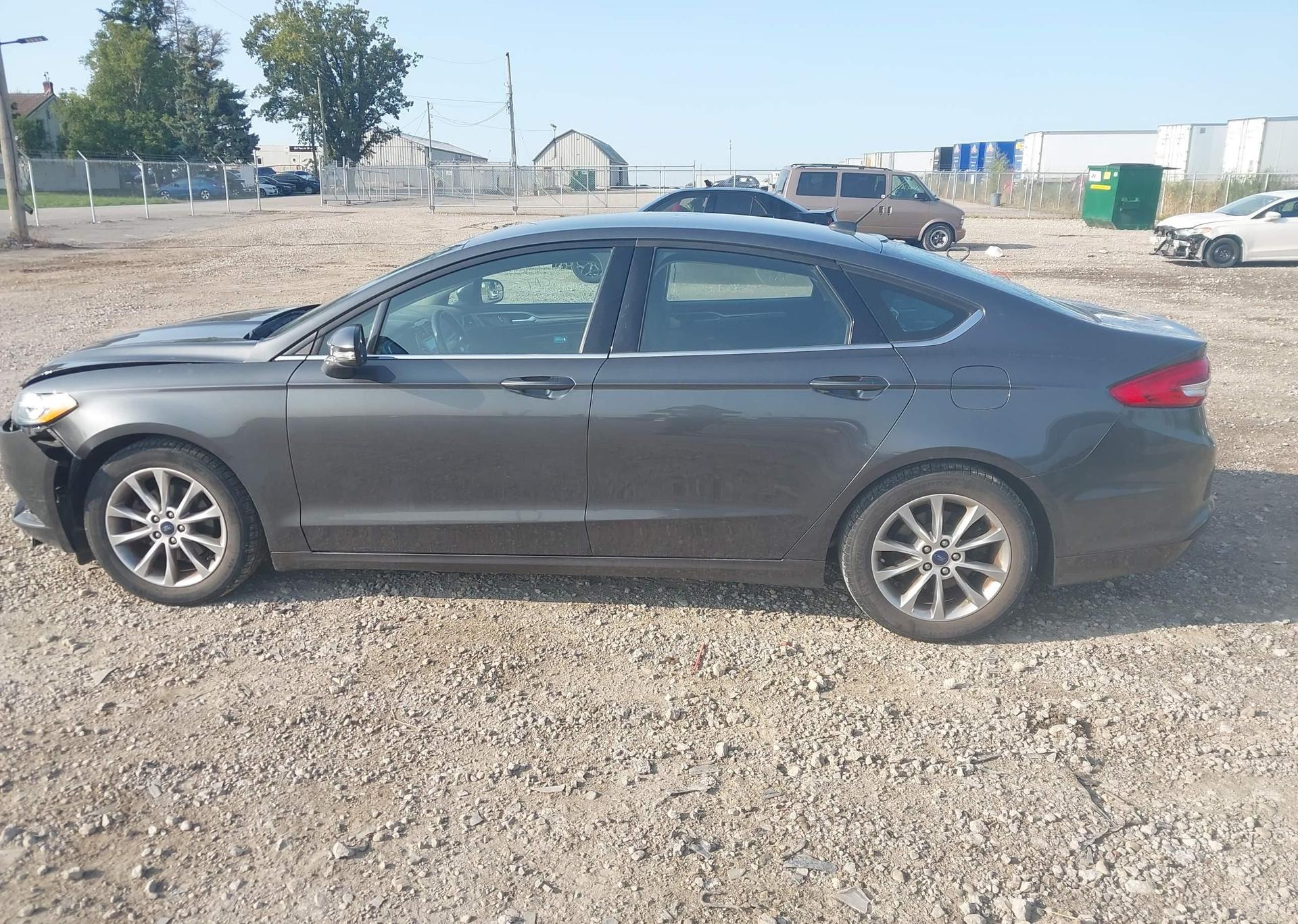 2017 FORD FUSION SE