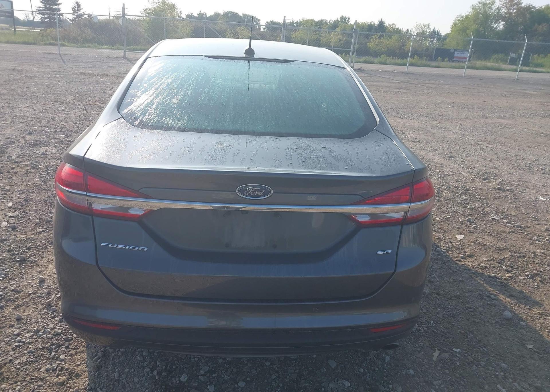 2017 FORD FUSION SE