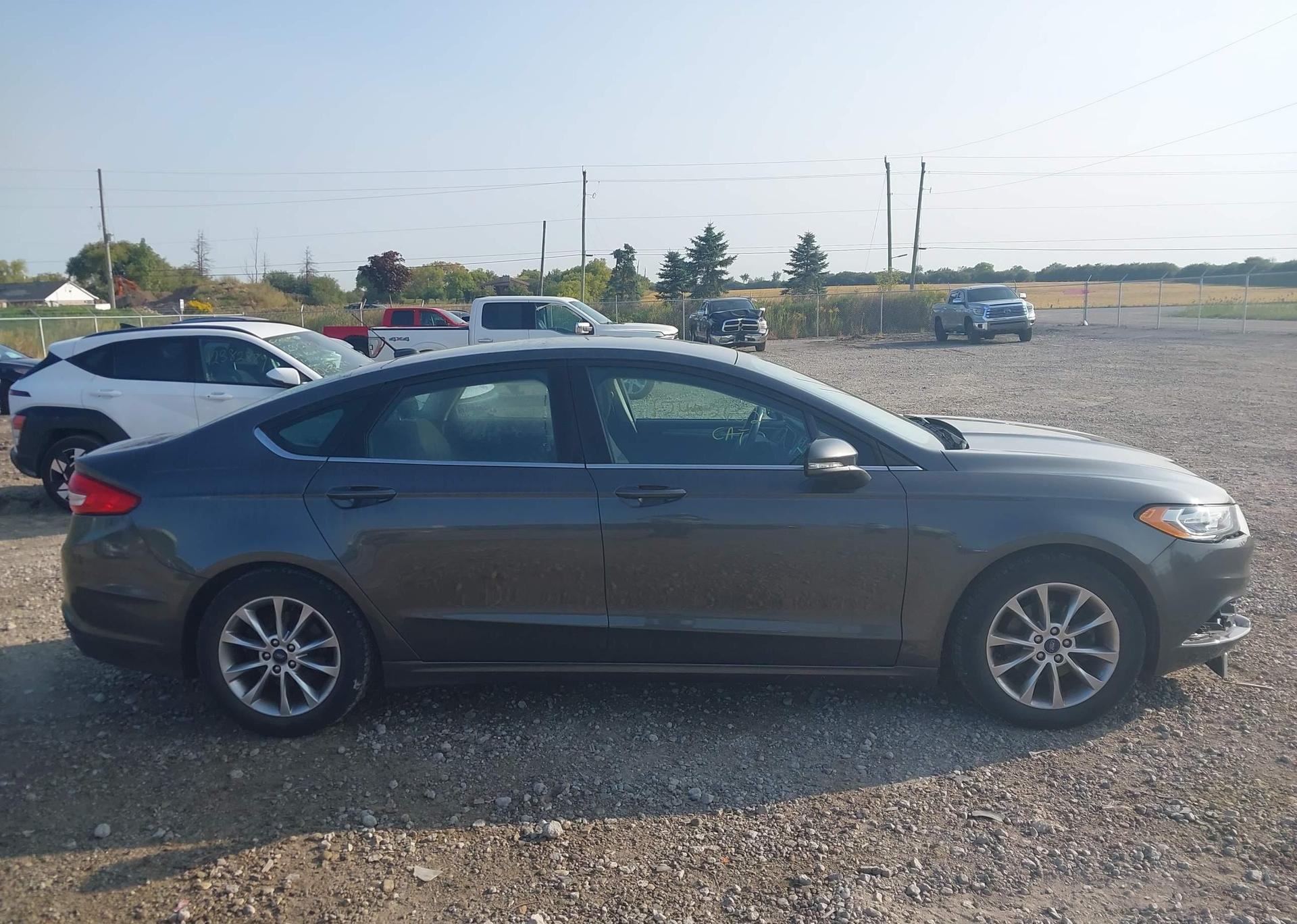 2017 FORD FUSION SE