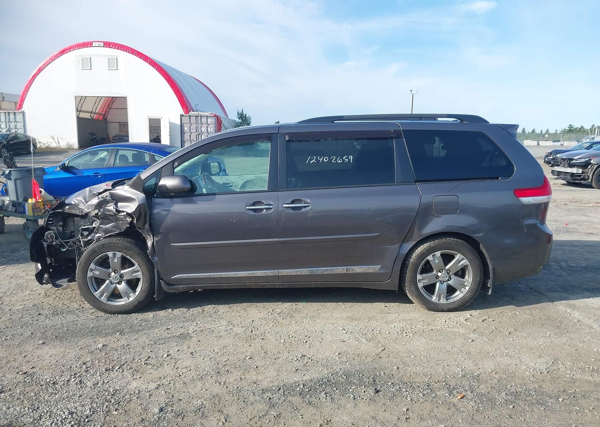 2012 TOYOTA SIENNA XLE 7 PASSENGER