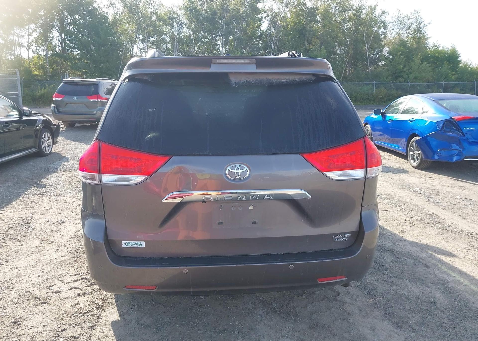 2012 TOYOTA SIENNA XLE 7 PASSENGER