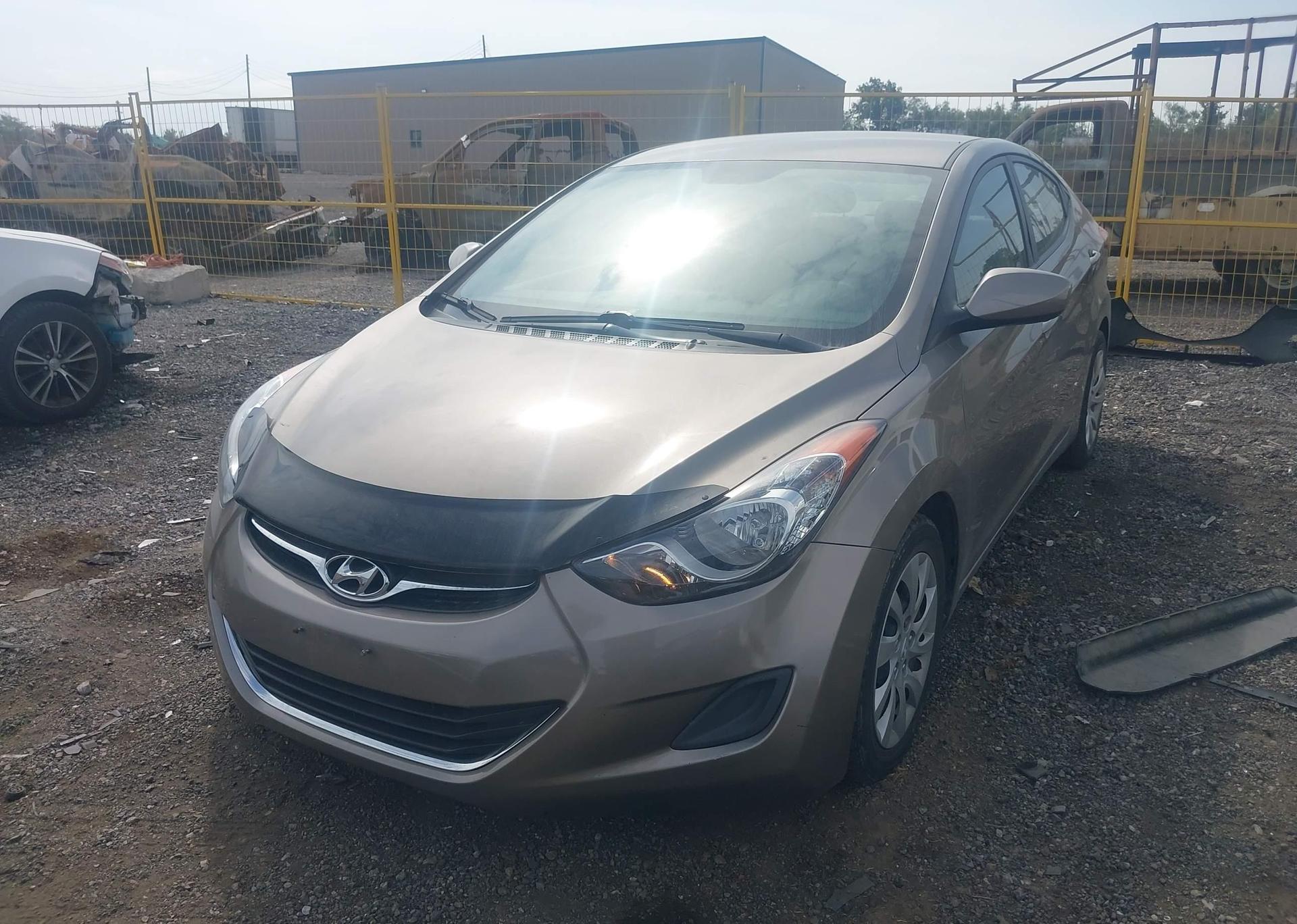2013 HYUNDAI ELANTRA