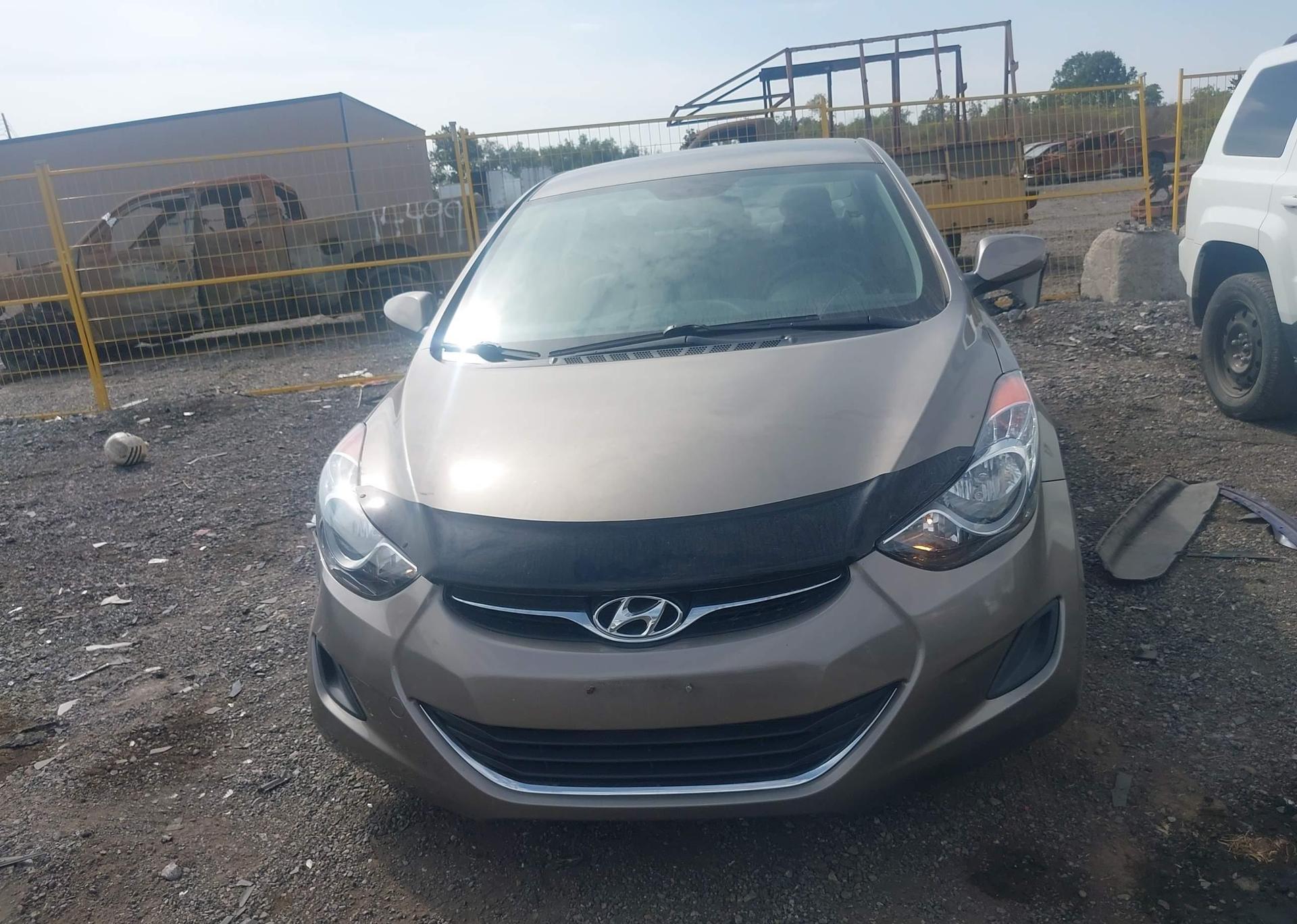 2013 HYUNDAI ELANTRA