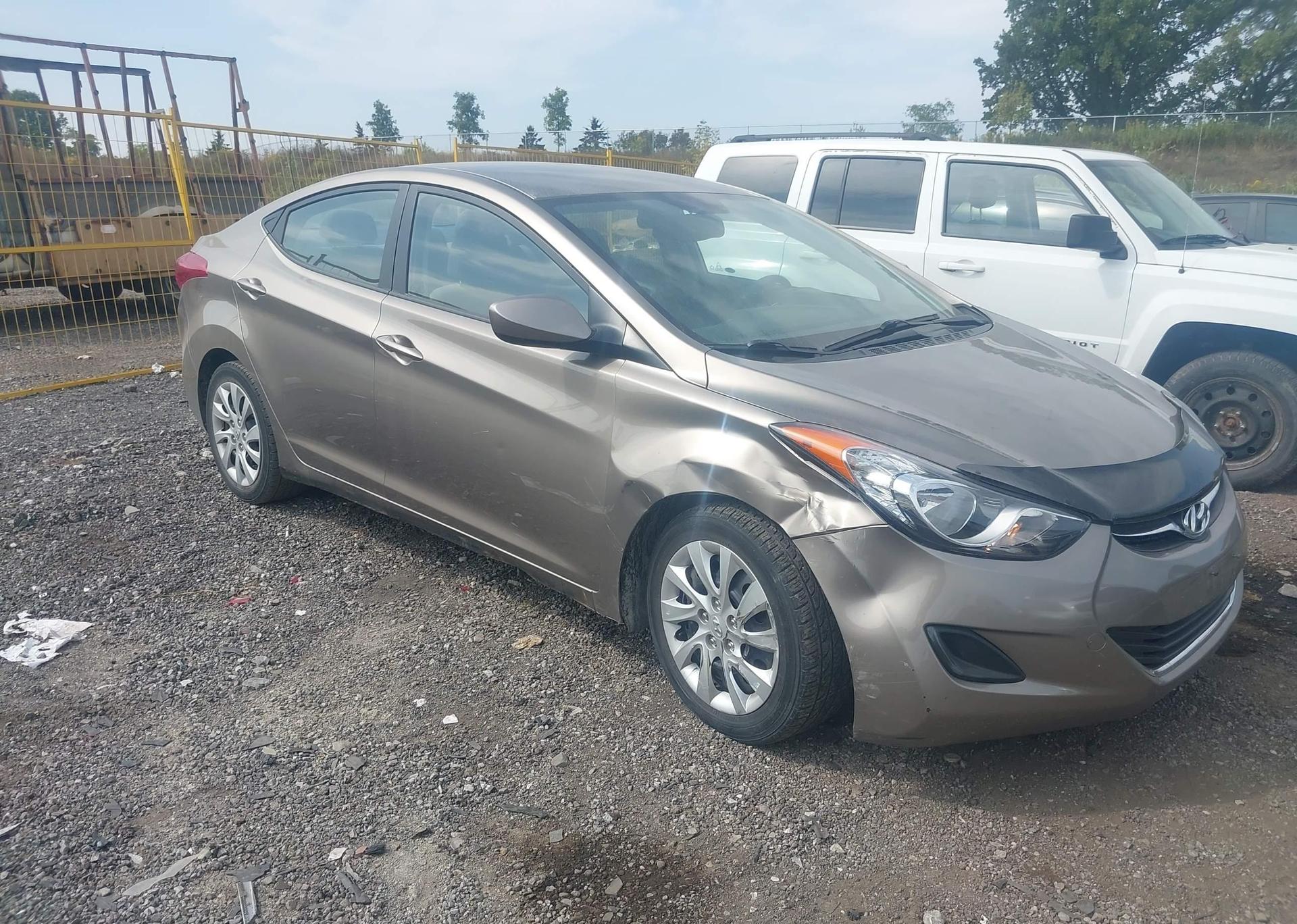 2013 HYUNDAI ELANTRA