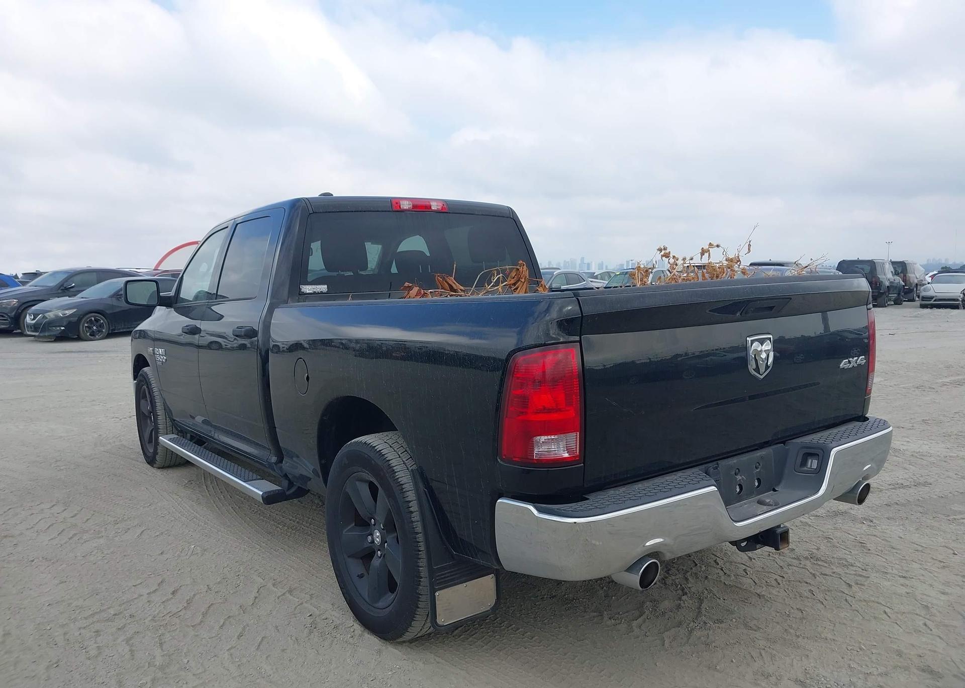 2022 RAM 1500 CLASSIC TRADESMAN