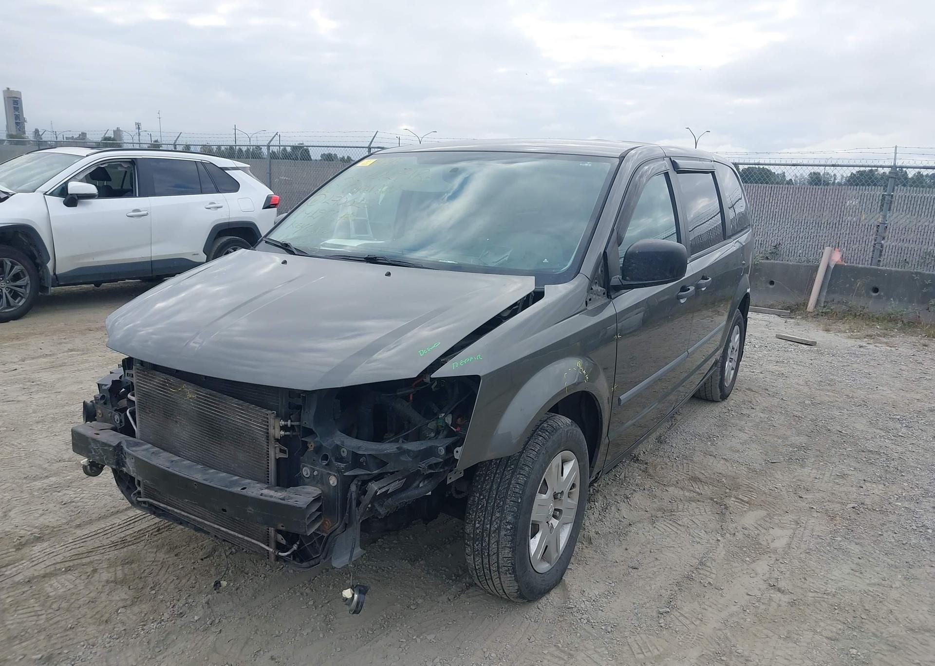 2010 DODGE GRAND CARAVAN SE