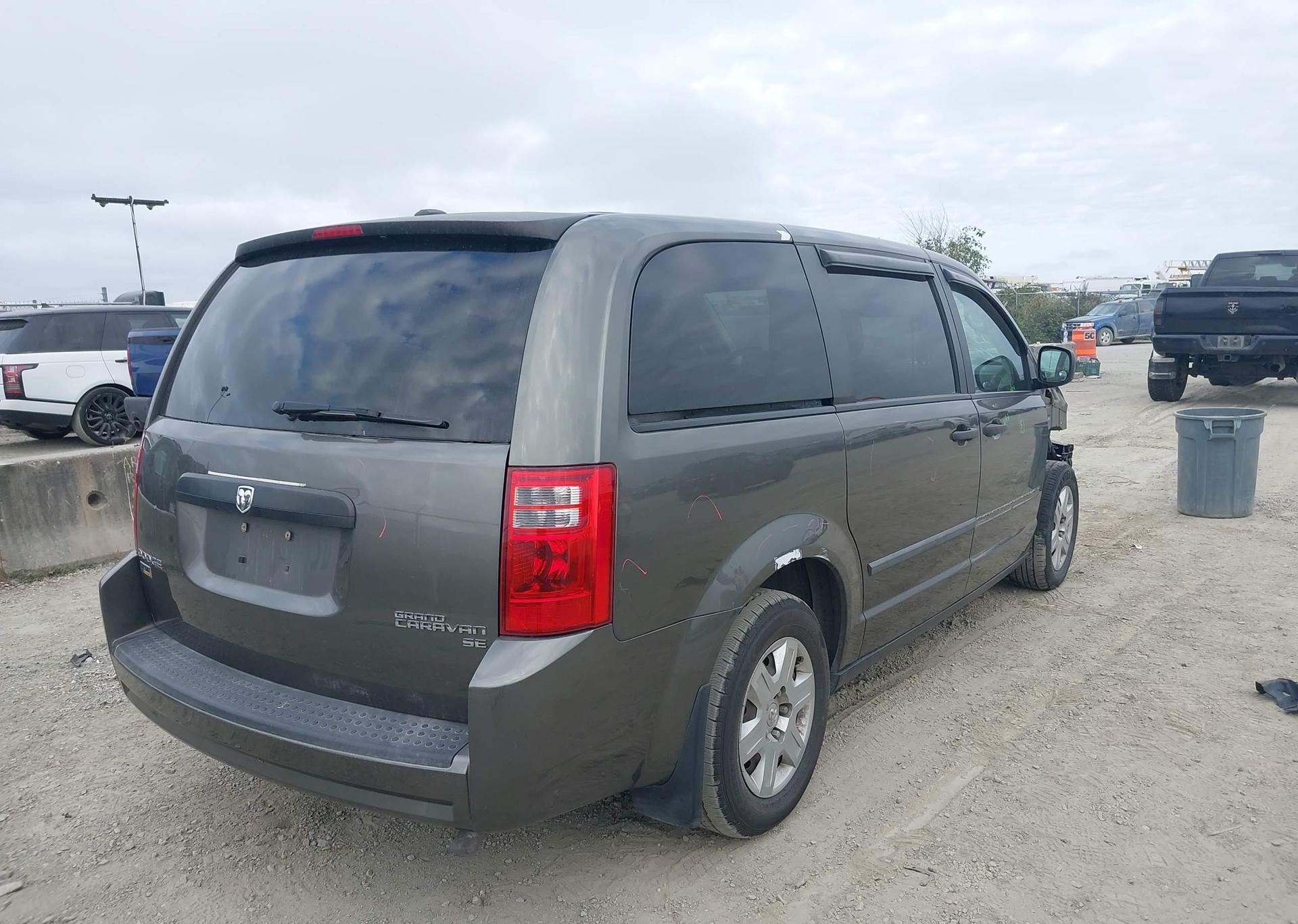 2010 DODGE GRAND CARAVAN SE