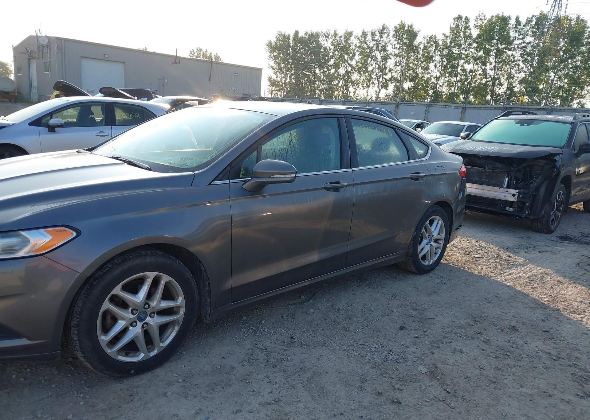 2013 FORD FUSION SE