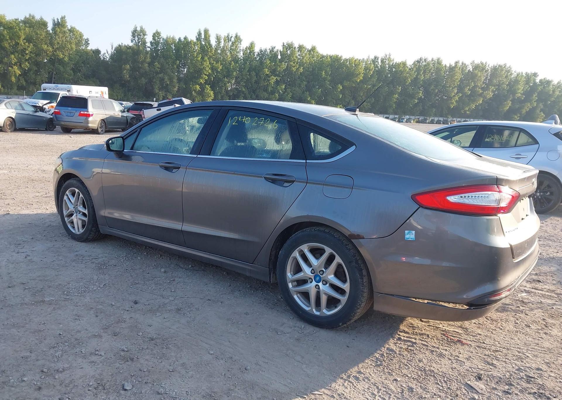 2013 FORD FUSION SE