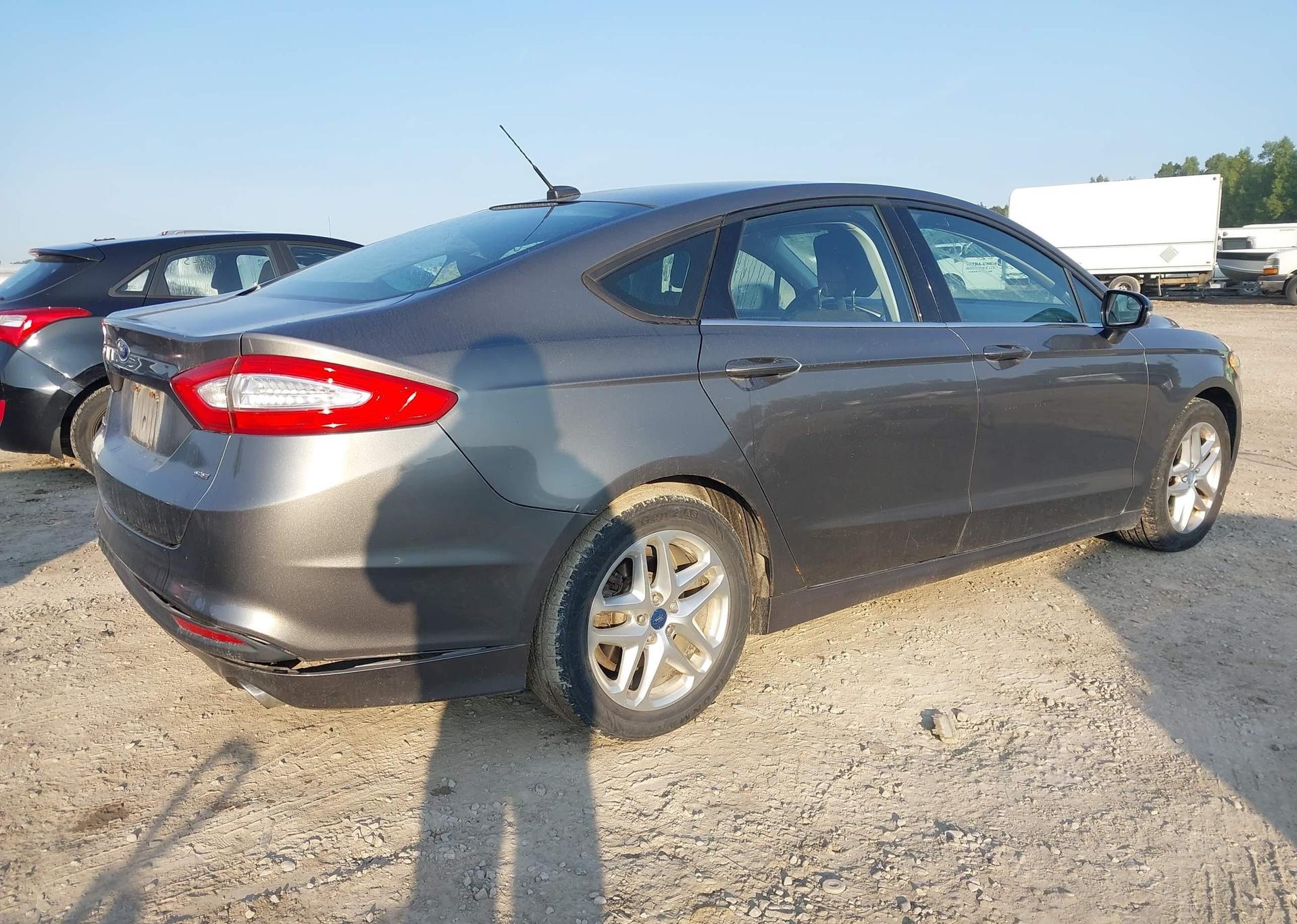 2013 FORD FUSION SE