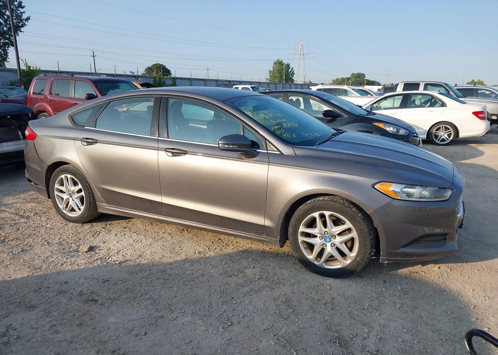 2013 FORD FUSION SE