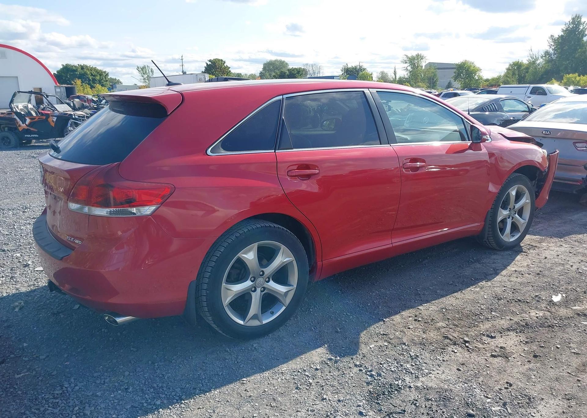 2015 TOYOTA VENZA LE