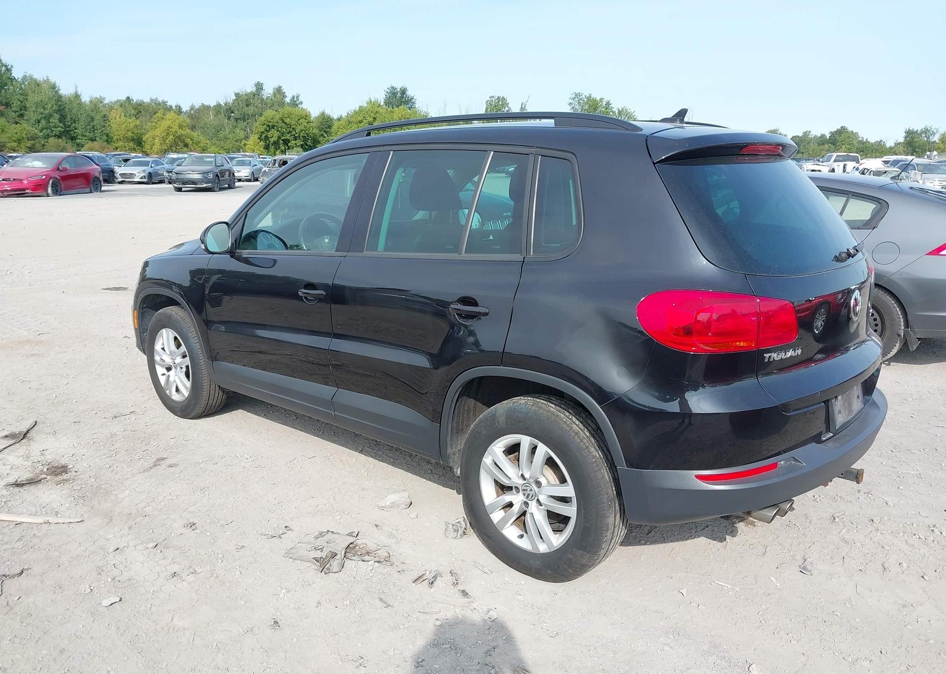 2016 VOLKSWAGEN TIGUAN TRENDLINE