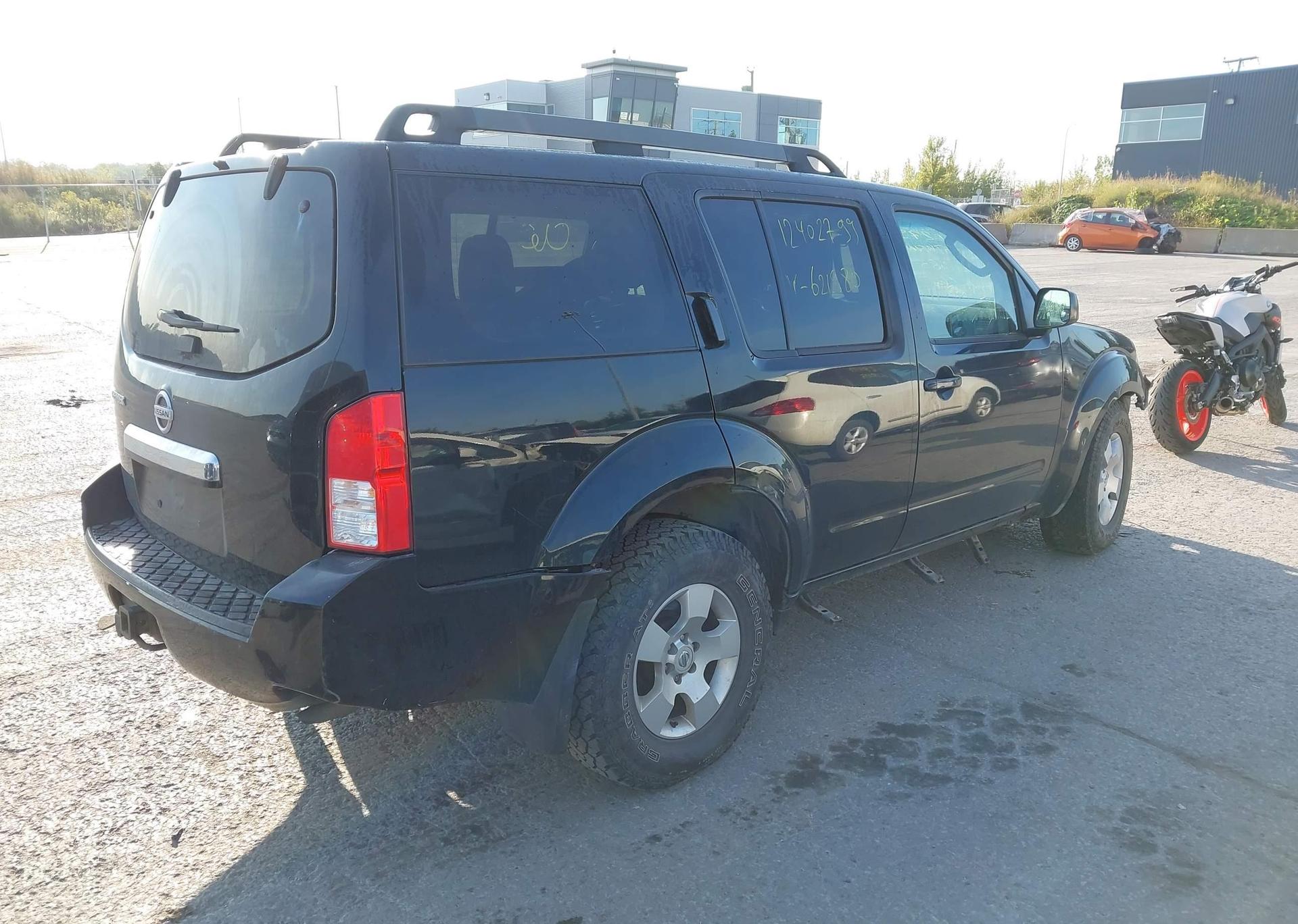 2012 NISSAN PATHFINDER S