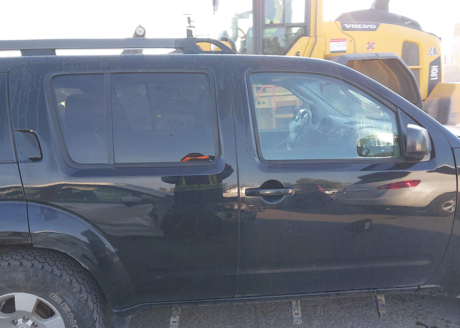 2012 NISSAN PATHFINDER S