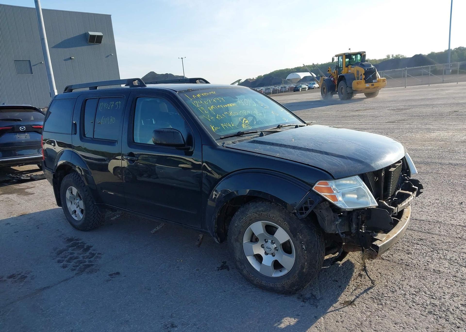 2012 NISSAN PATHFINDER S