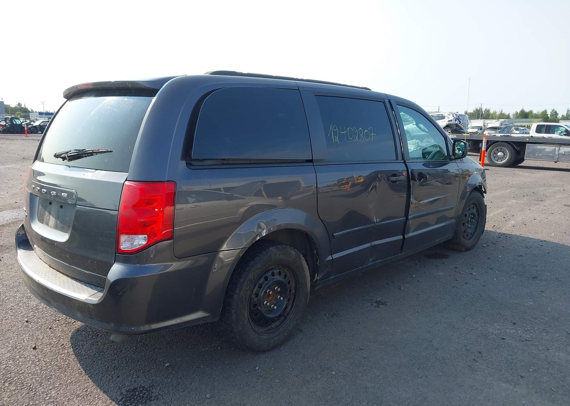 2018 DODGE GRAND CARAVAN SE