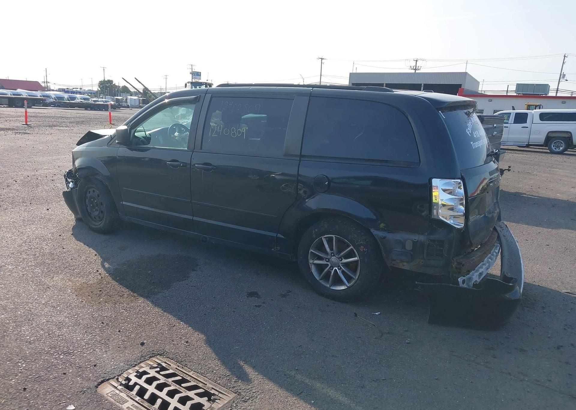 2013 DODGE GRAND CARAVAN SE