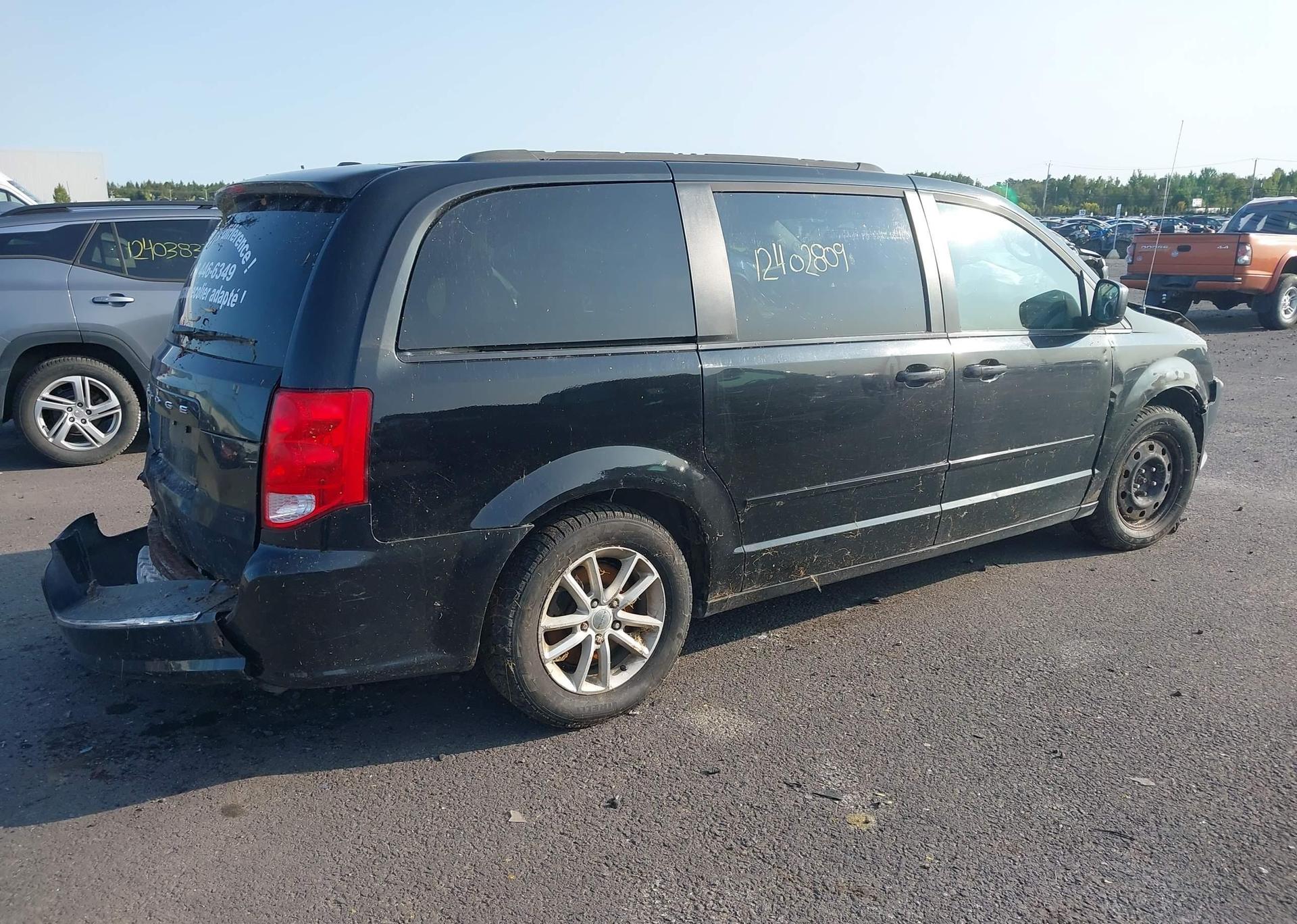 2013 DODGE GRAND CARAVAN SE