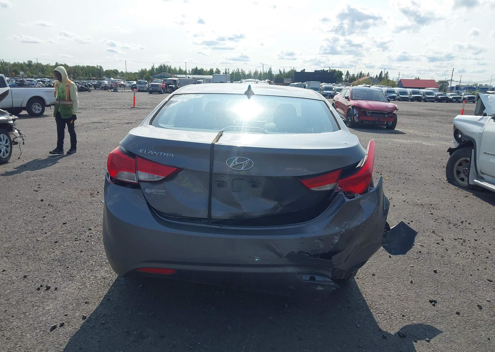 2013 HYUNDAI ELANTRA GLS