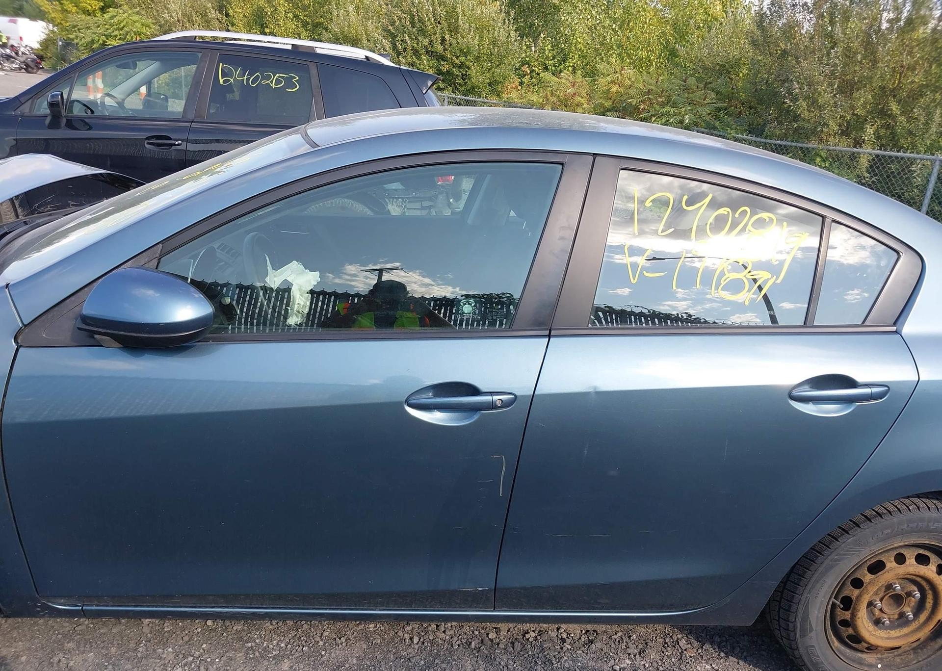 2010 MAZDA 3 I