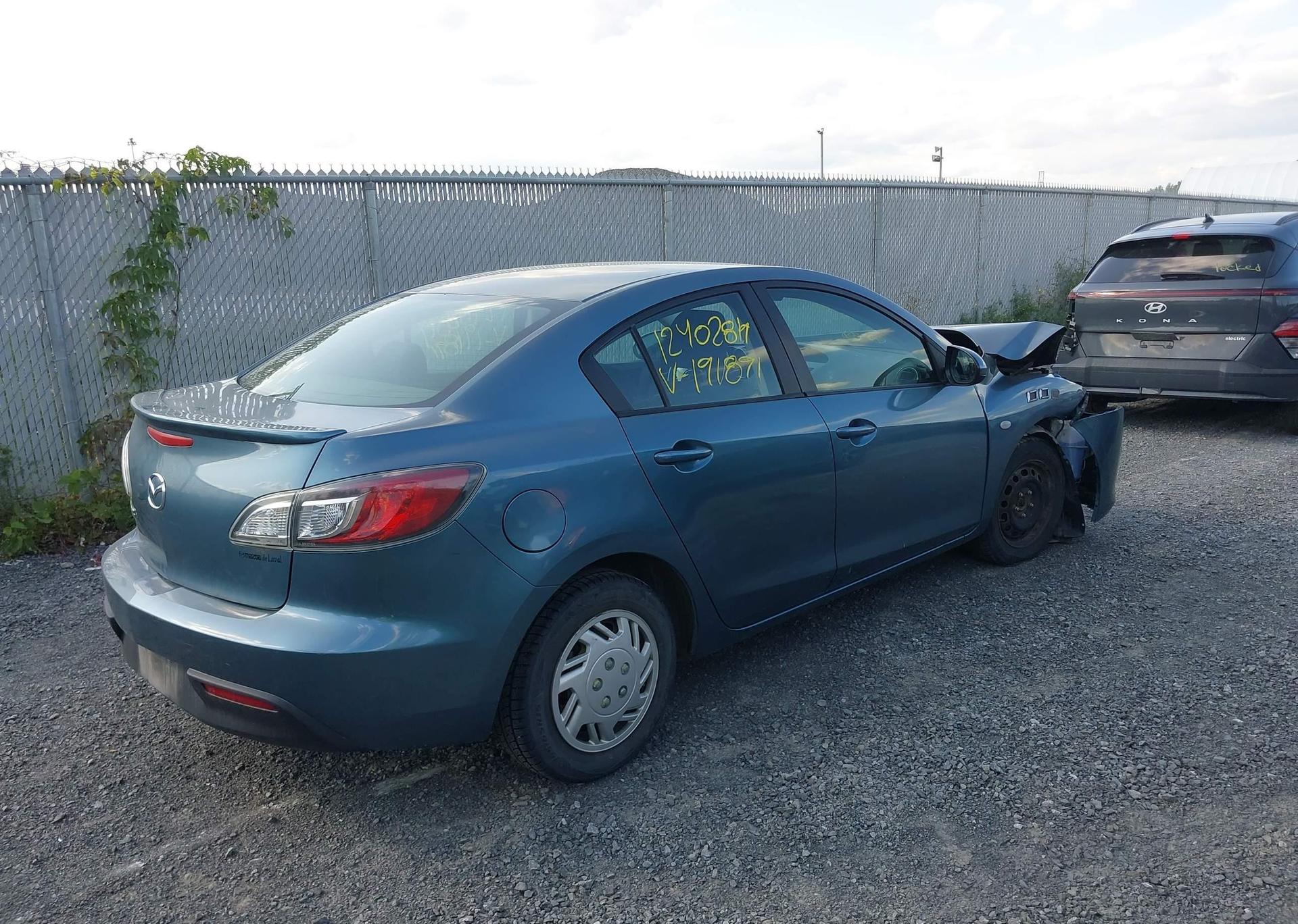 2010 MAZDA 3 I