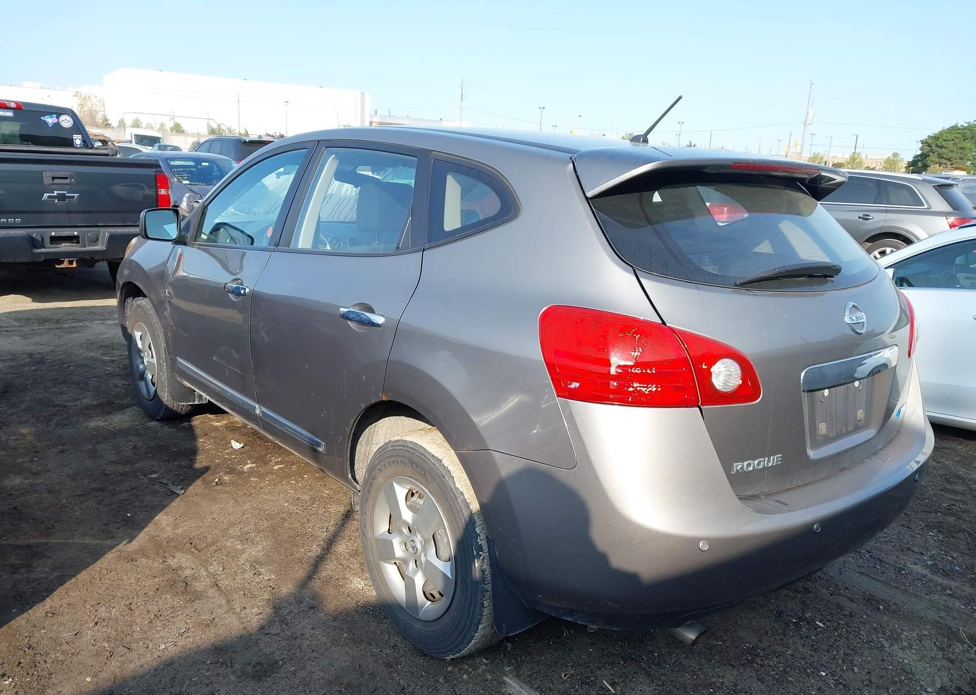 2012 NISSAN ROGUE S
