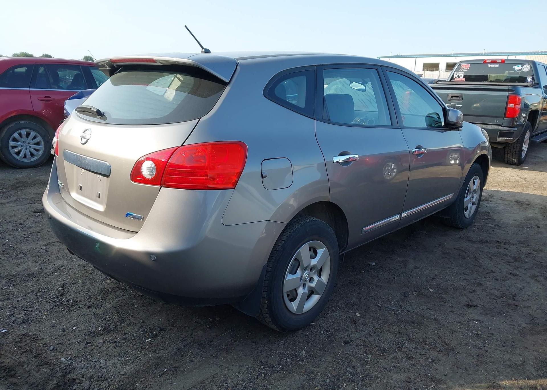 2012 NISSAN ROGUE S