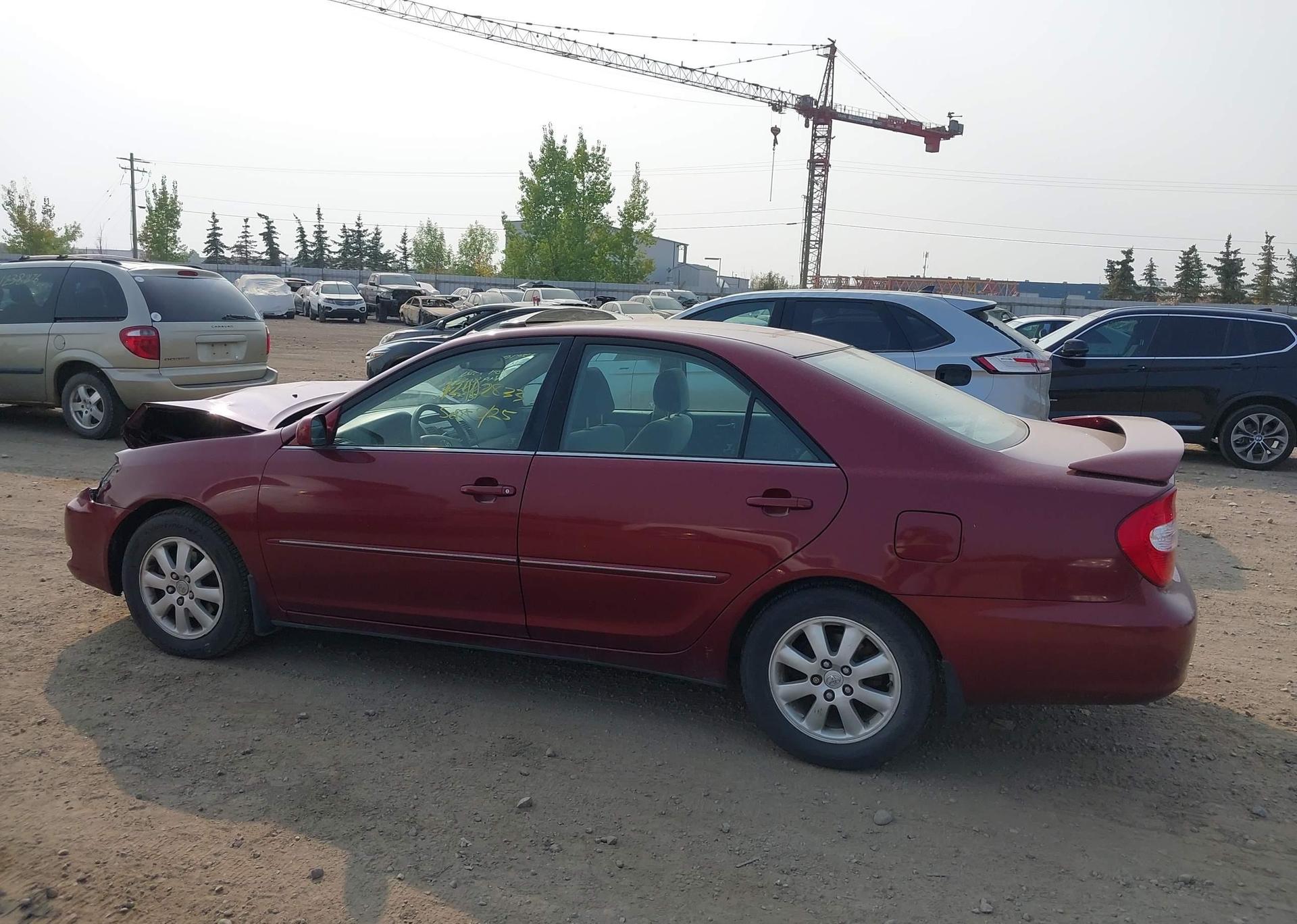 2004 TOYOTA CAMRY LE
