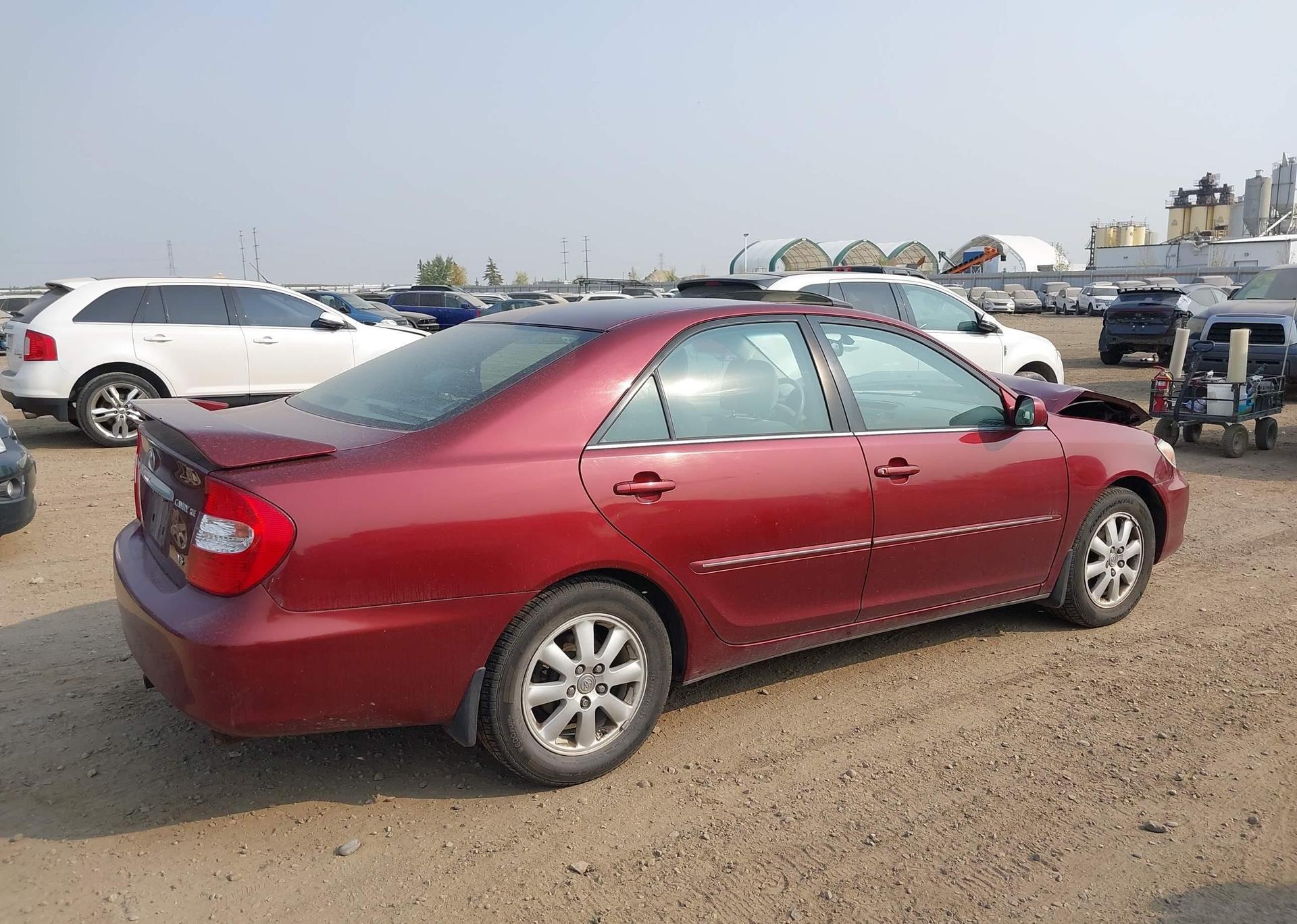 2004 TOYOTA CAMRY LE
