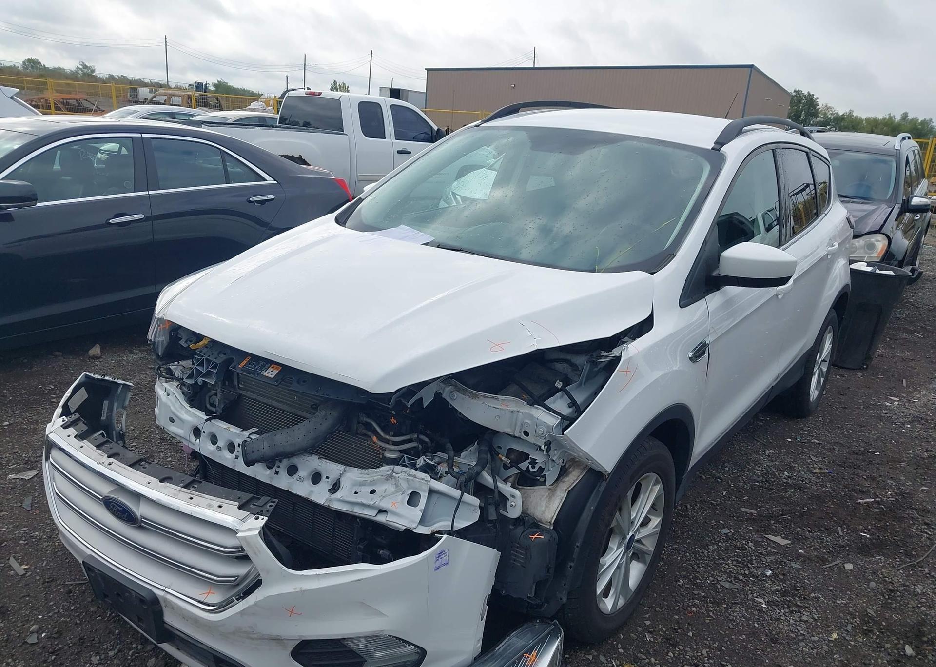 2018 FORD ESCAPE SE