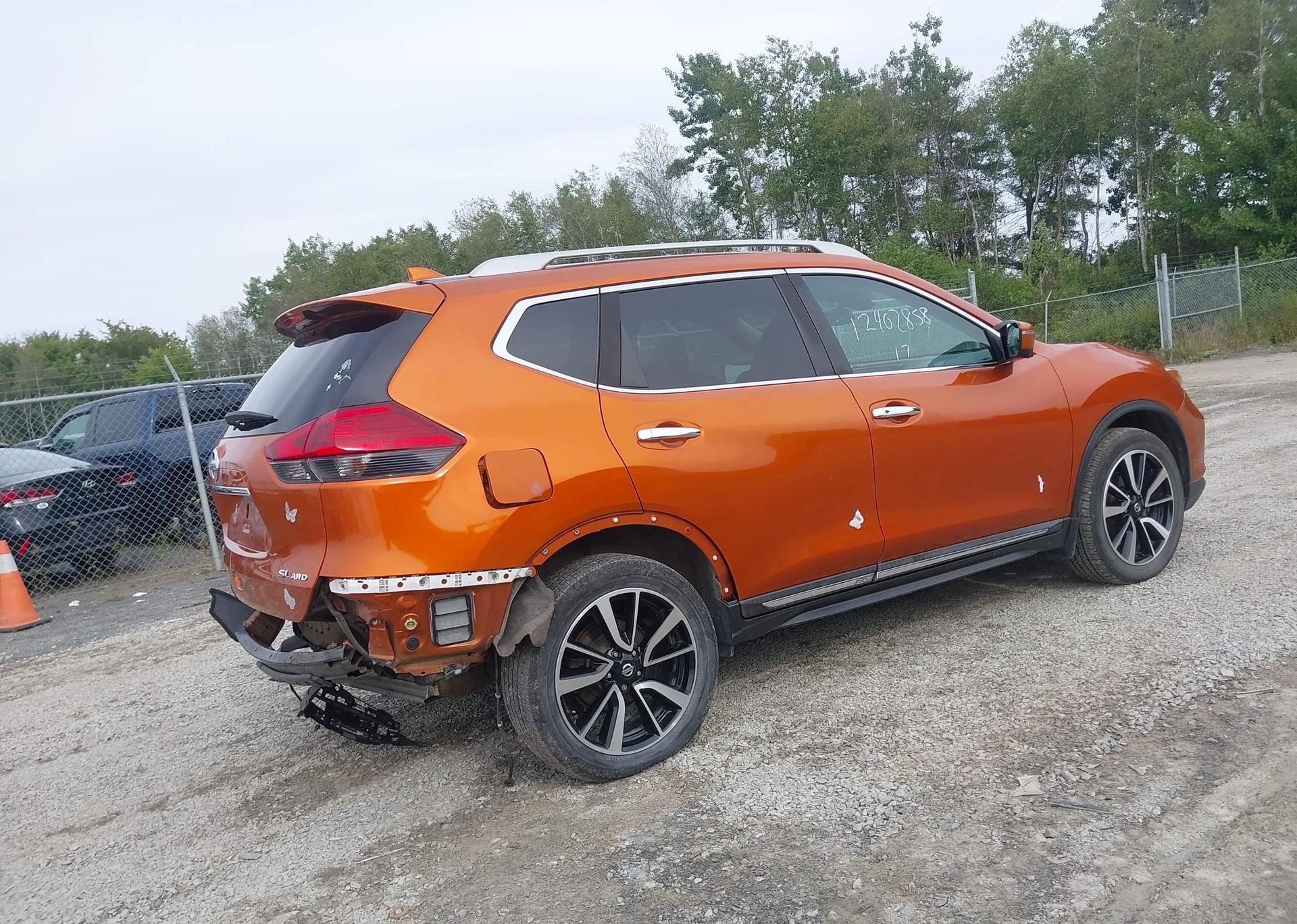 2017 NISSAN ROGUE S