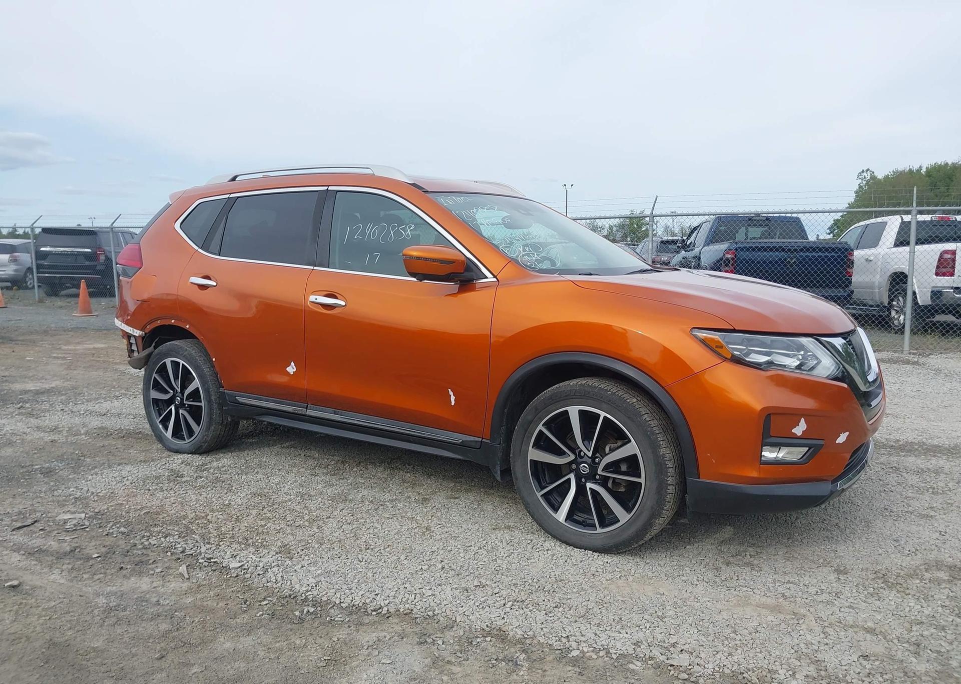 2017 NISSAN ROGUE S