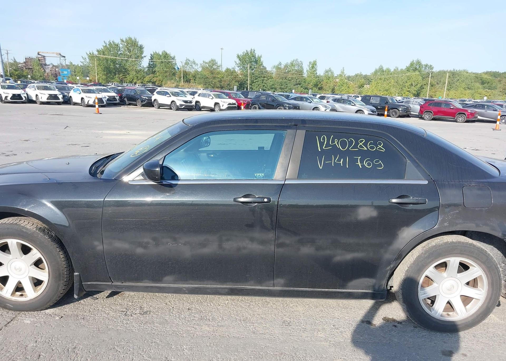 2005 CHRYSLER 300C