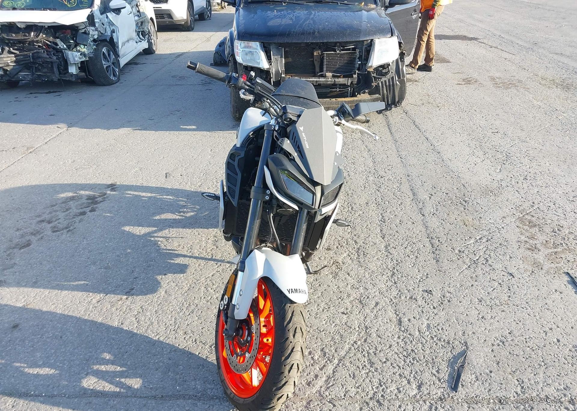 2019 YAMAHA MT09