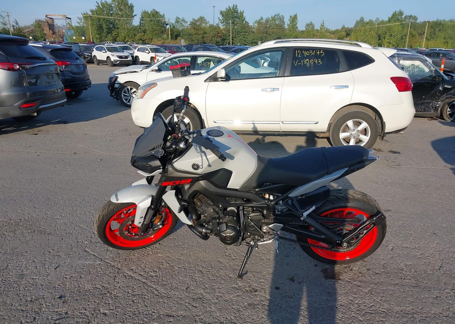 2019 YAMAHA MT09
