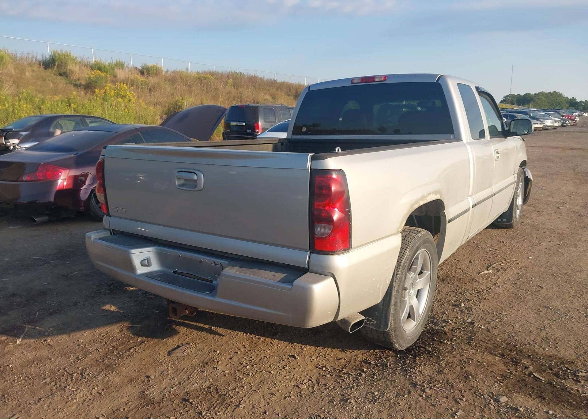 2005 CHEVROLET SILVERADO 1500 SS