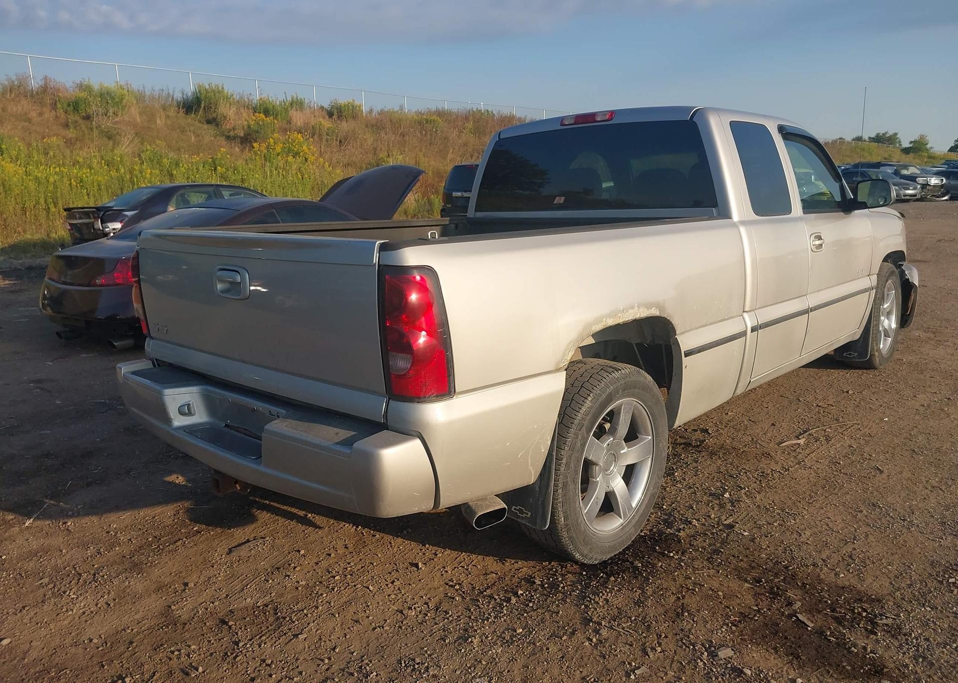 2005 CHEVROLET SILVERADO 1500 SS