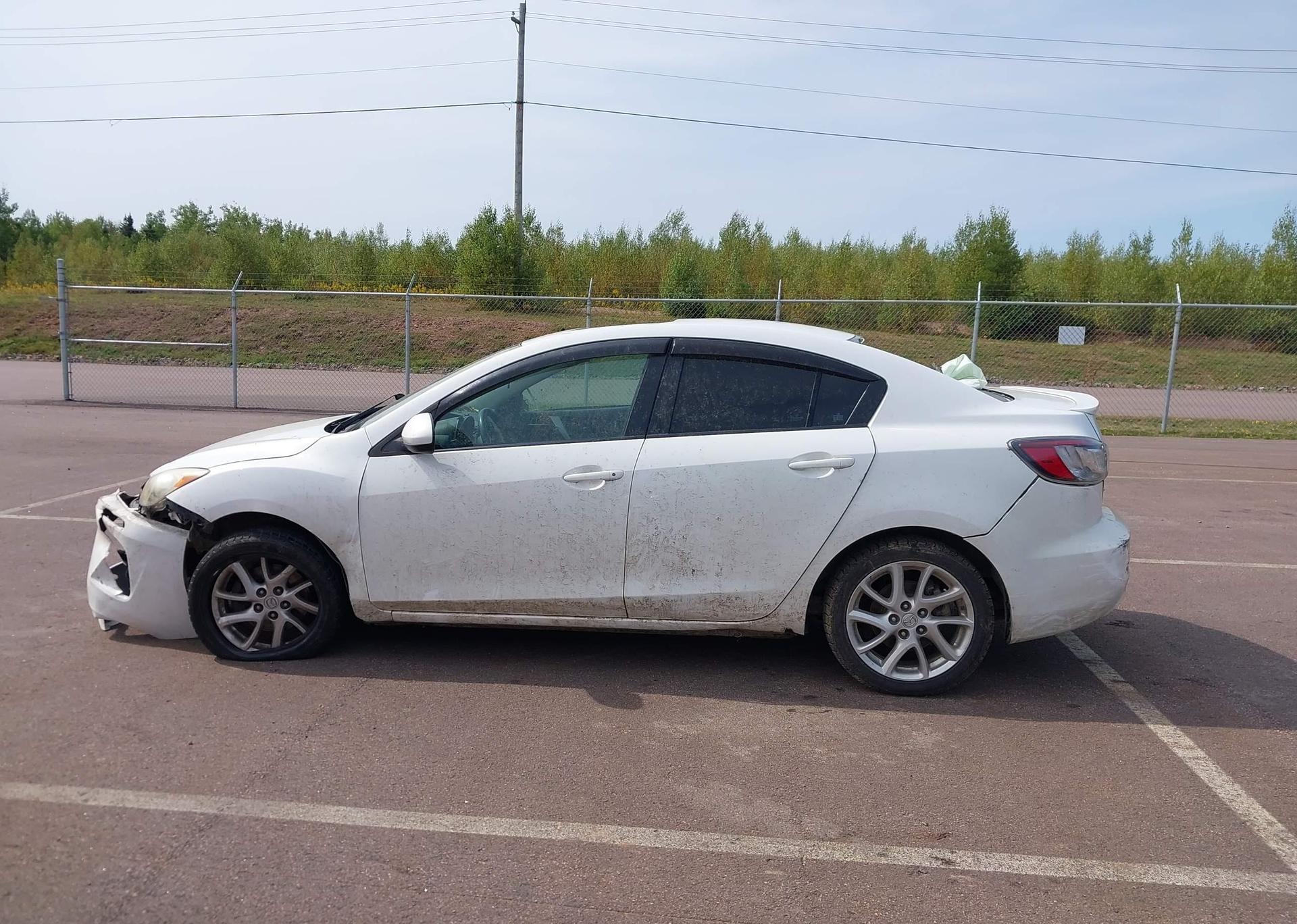 2012 MAZDA 3 S