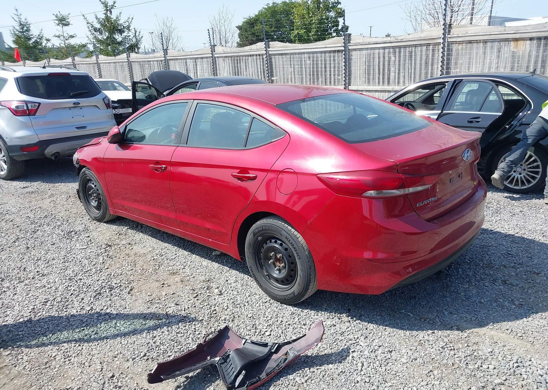 2017 HYUNDAI elantra se