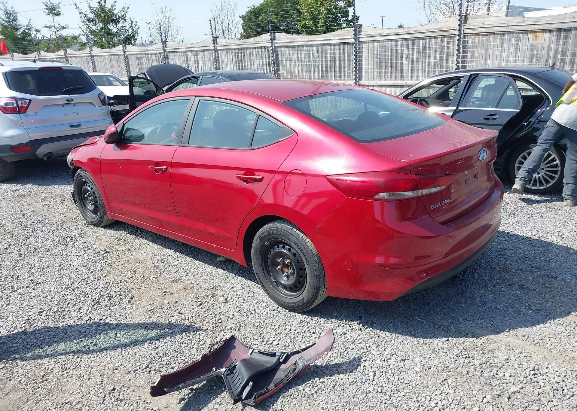 2017 HYUNDAI elantra se